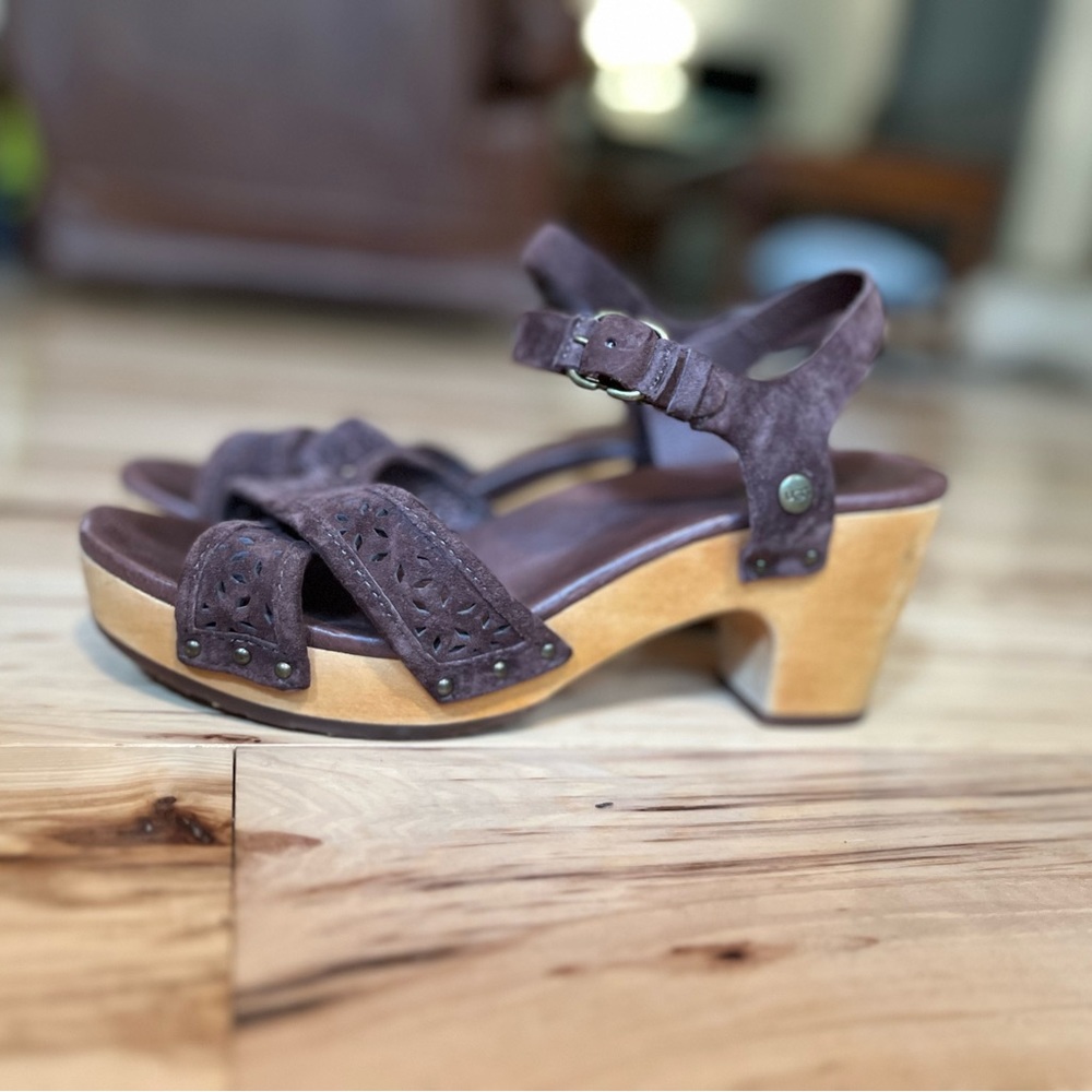 UGG Heel Clog Sandal Size 7